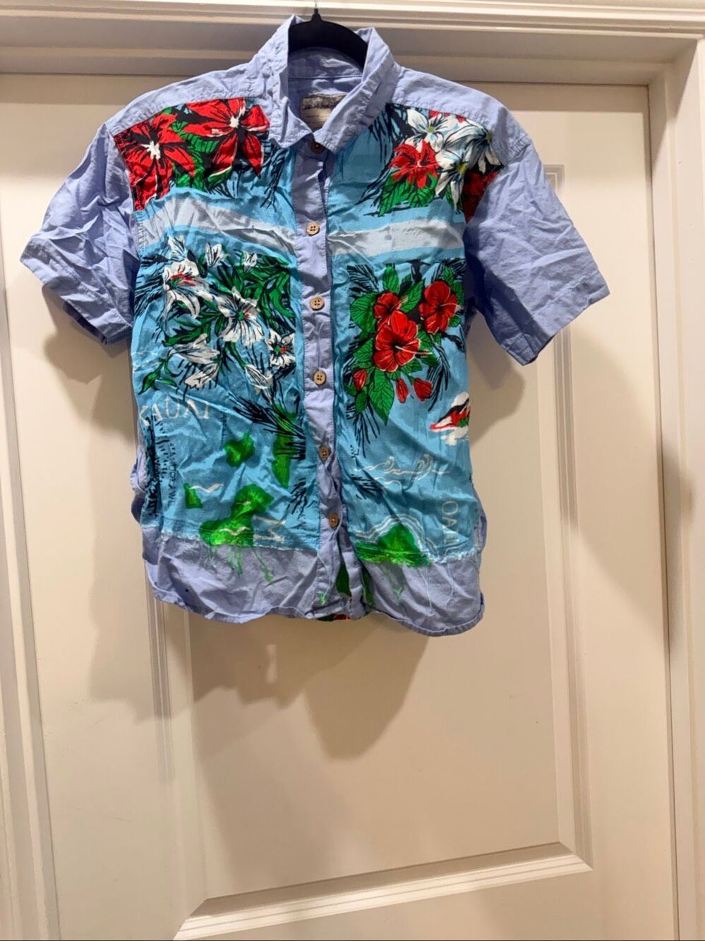 We The Free Short Sleeve Button Down Shirt Size XS Floral Tropical Boho Hawaiian
